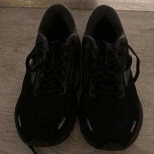 BROOKS Ghost Sneakers